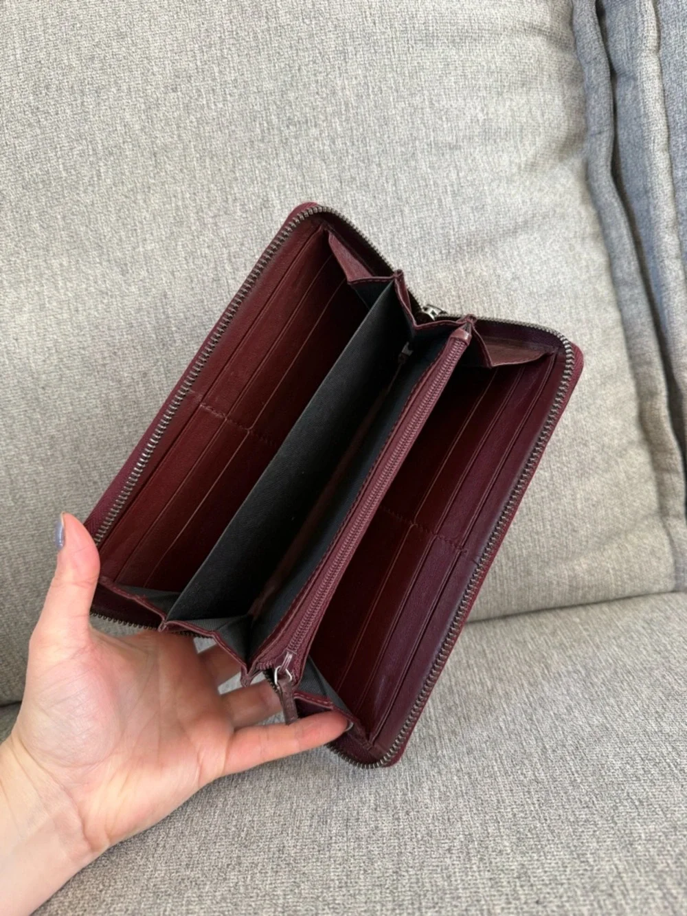 Gucci Guccissima Striped Wallet - Picture 4 of 10
